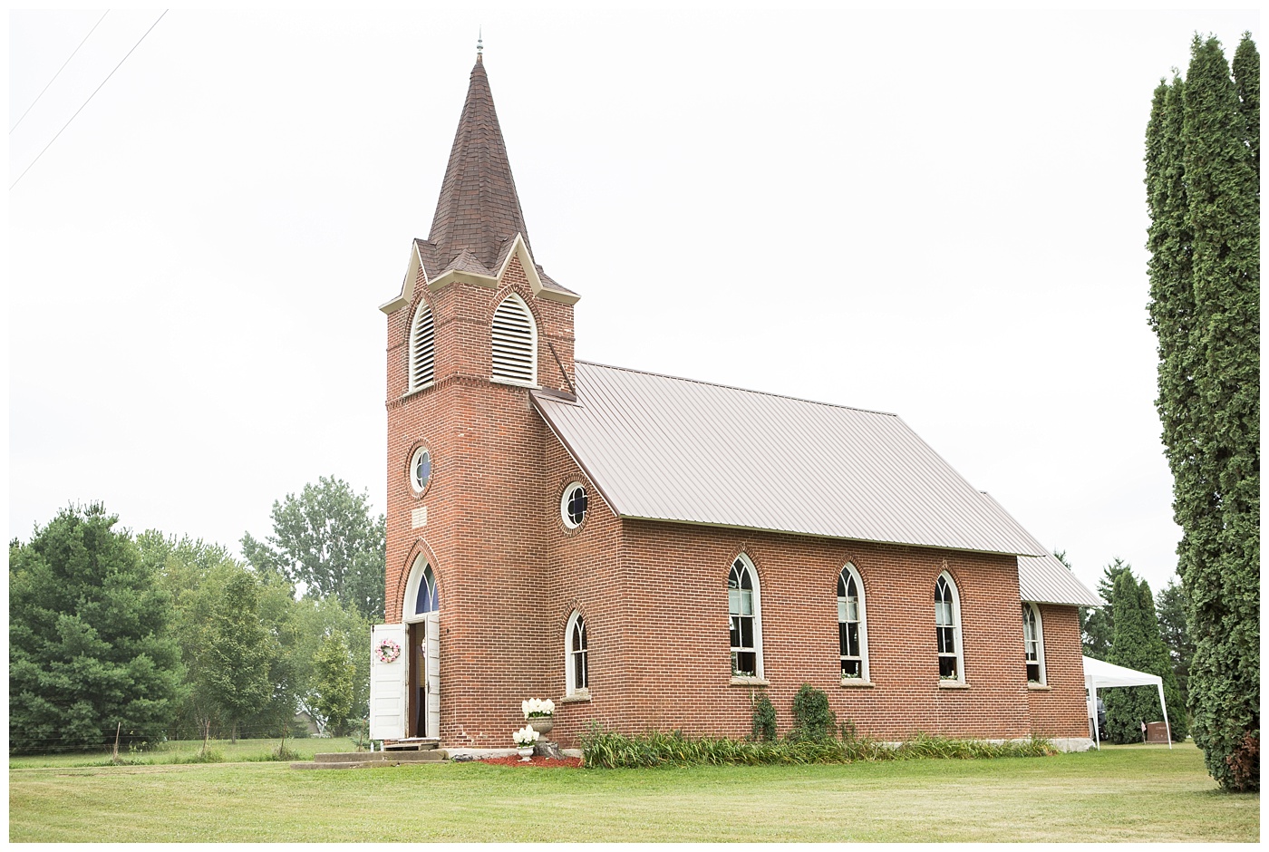 stacey-poterson-country-church-wedding-wisconsin-weddings_0455.jpg