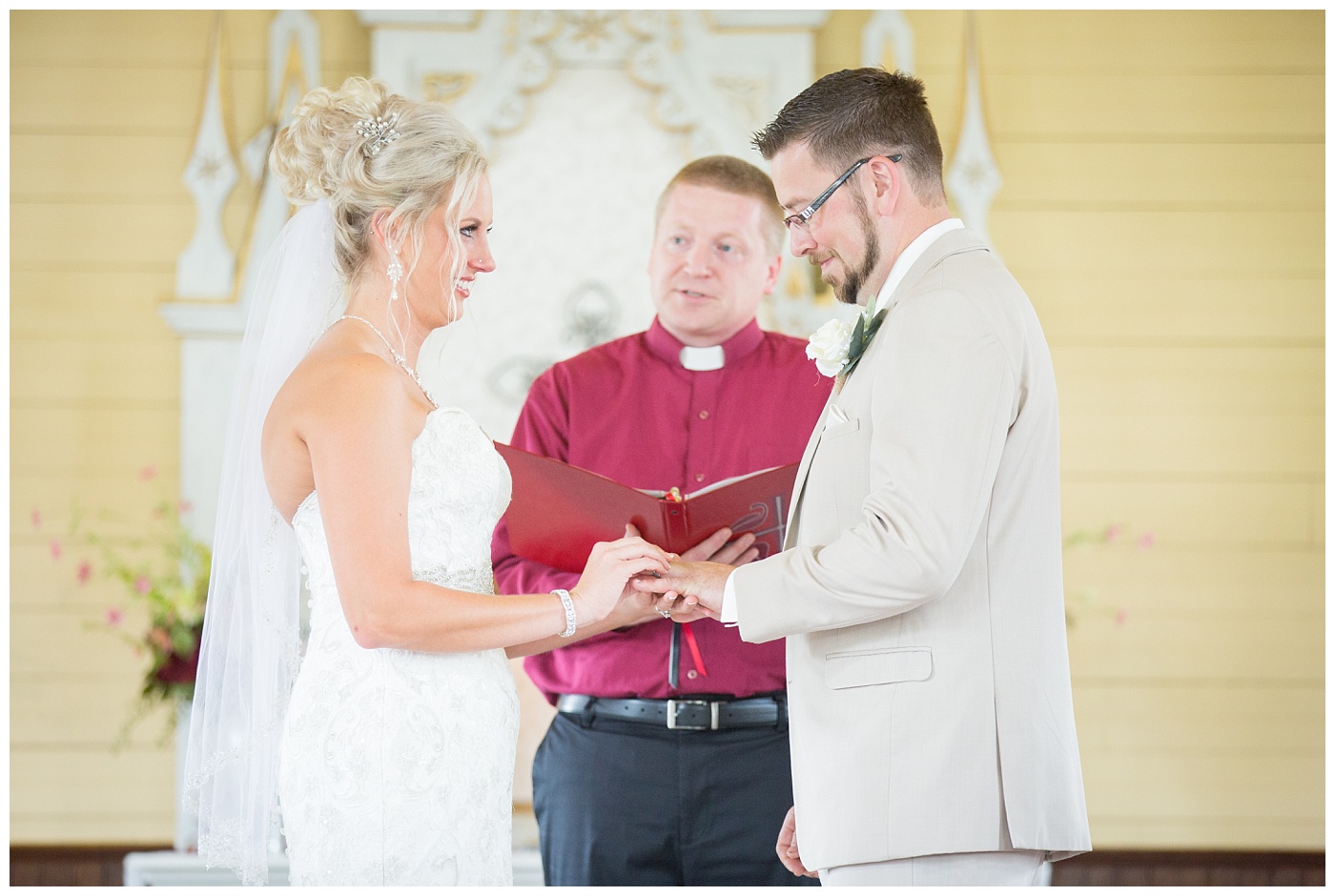 stacey-poterson-country-church-wedding-wisconsin-weddings_0502.jpg