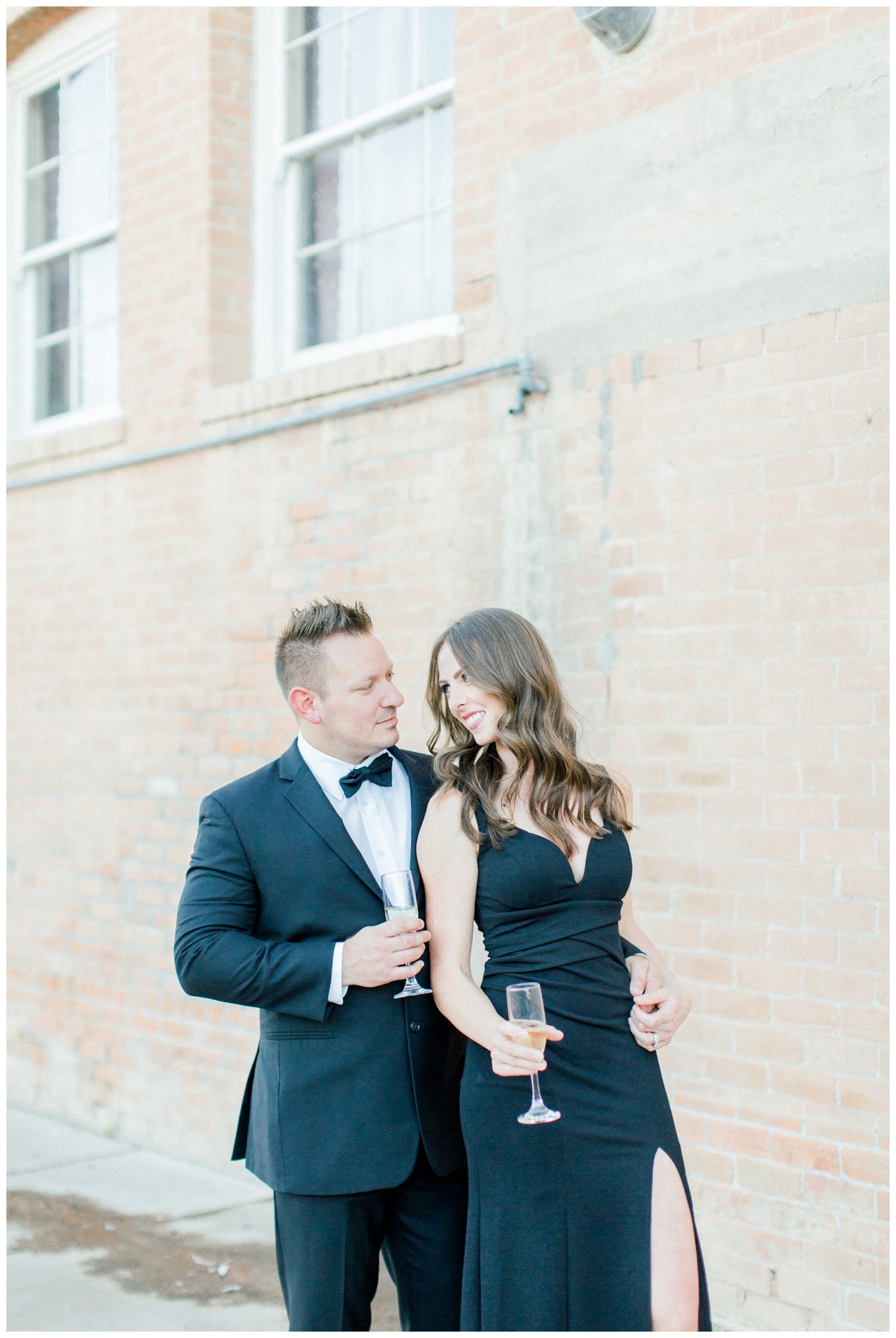 what to wear for engagement photos