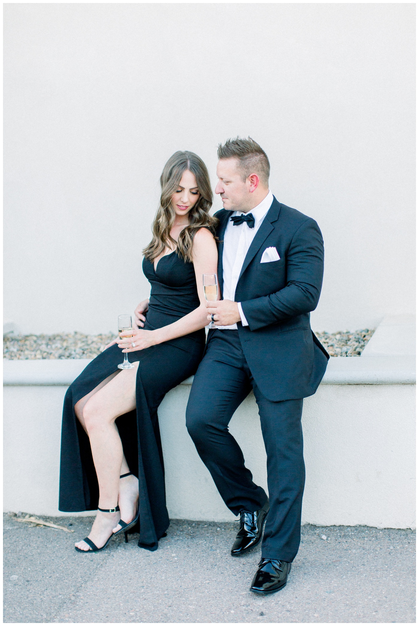 what to wear for engagement photos