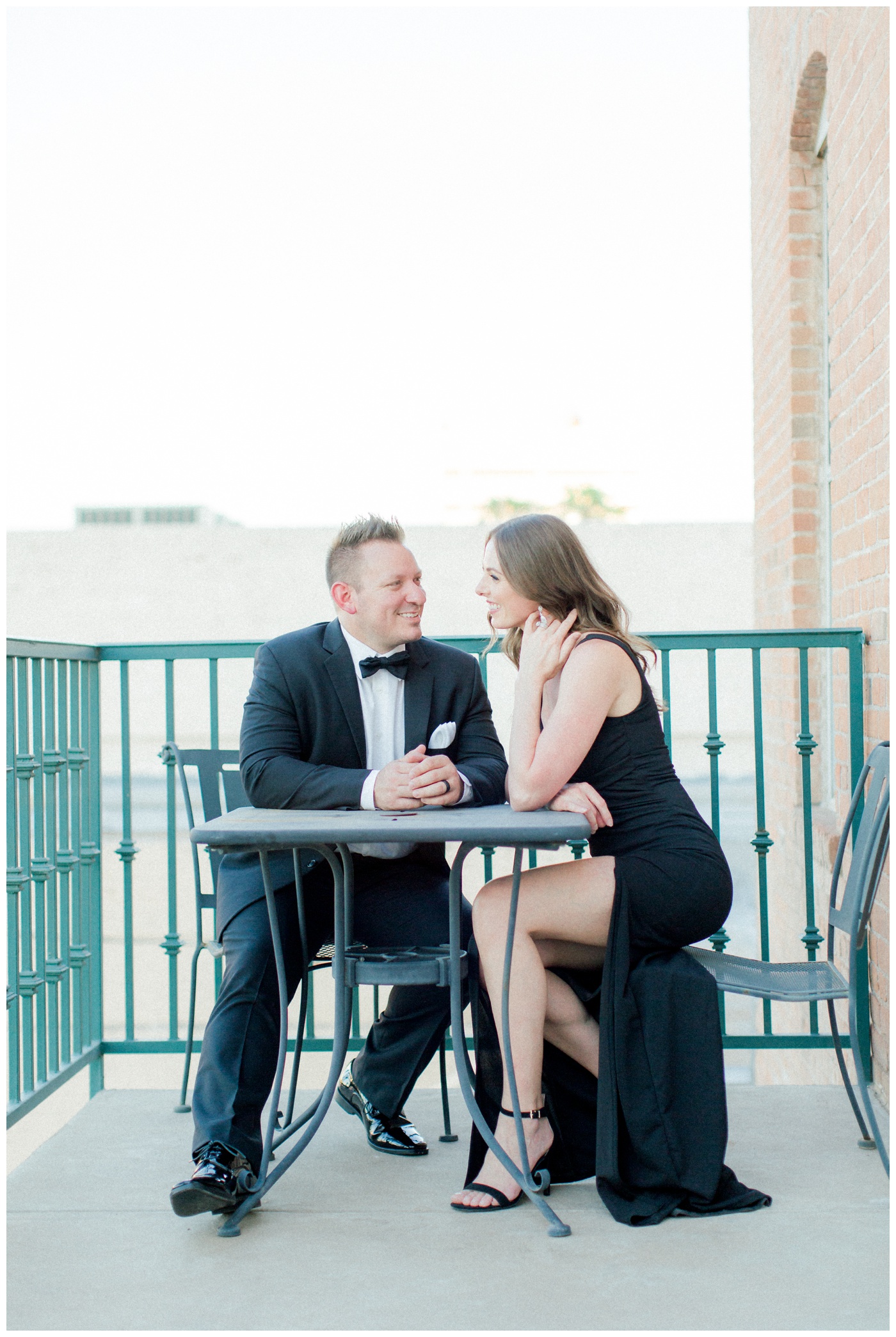 what to wear for engagement photos