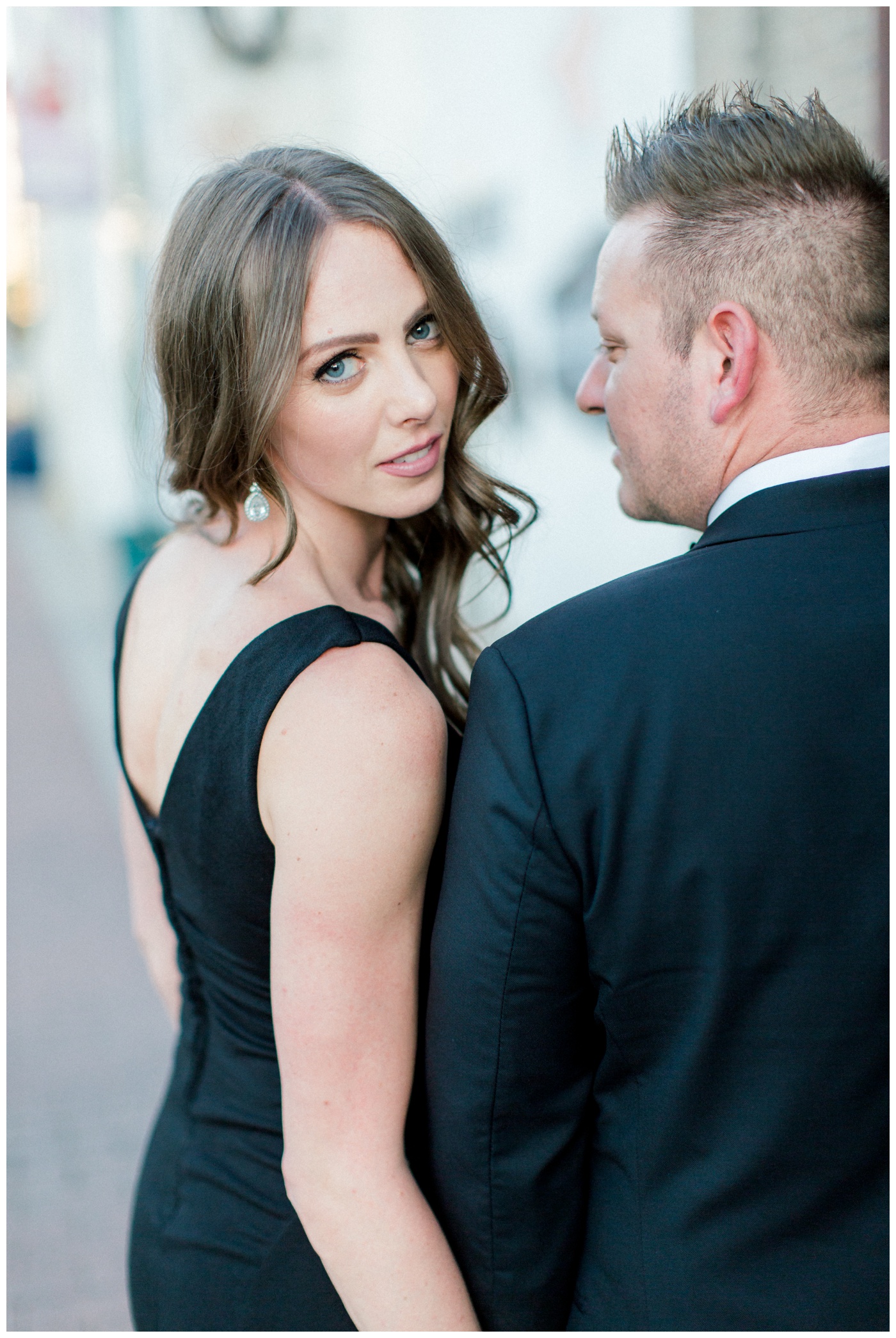what to wear for engagement photos